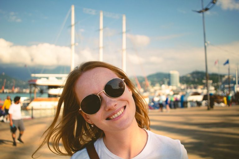 5 Tips Menjaga Kesehatan Gigi Saat Traveling