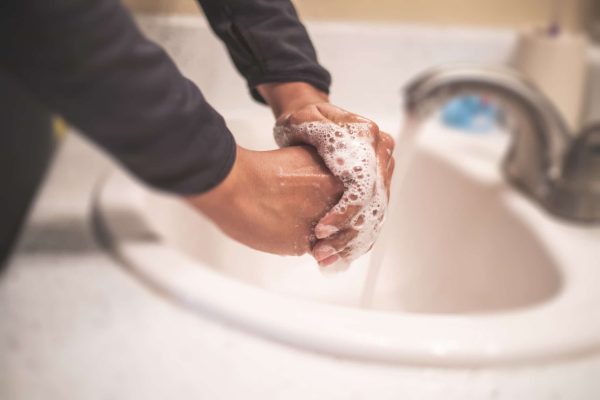5 Tips Merawat Kuku untuk Kamu yang Sering Cuci Tangan 5 Tips Merawat Kuku untuk Kamu yang Sering Cuci Tangan