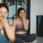 5 Latihan Pernapasan yang Juga Baik untuk Kesehatan Belakang